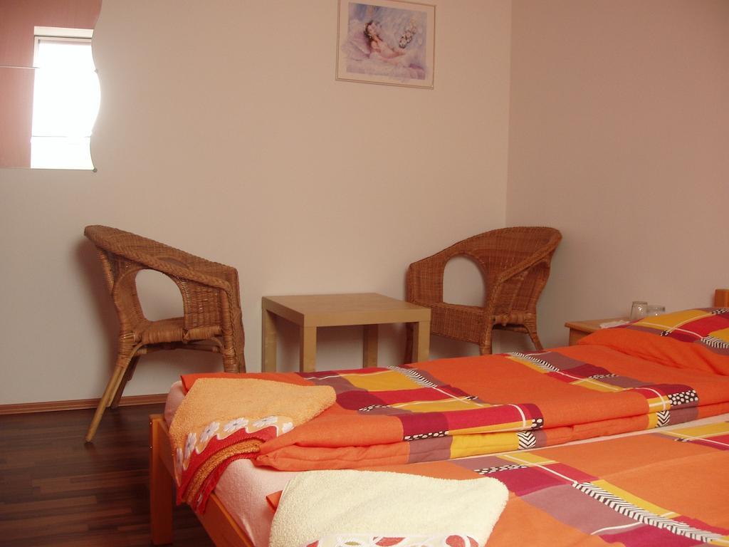 Penzion Orion Hovorany Room photo